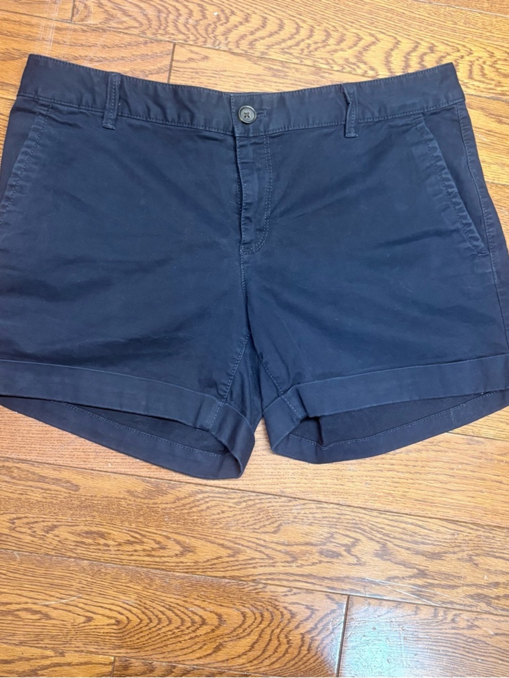 Size 6 Banana Republic Navy City Chino Cotton Shorts